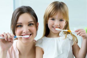 la importancia de la Higiene dental en casa