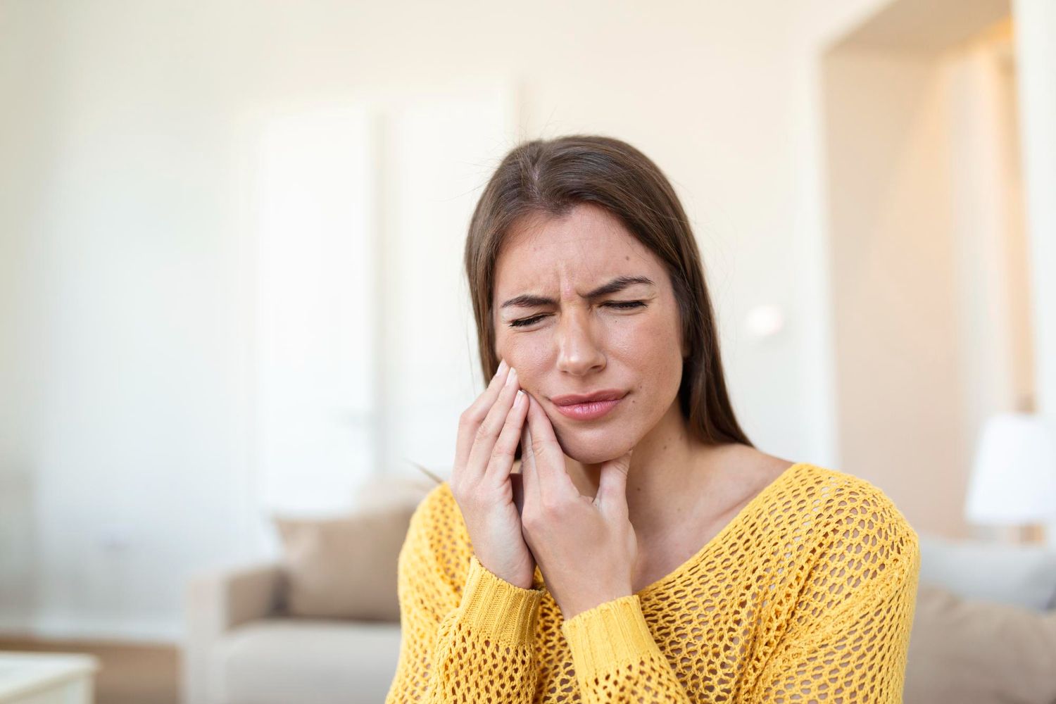 El flemón dental requiere de tratamiento odontológico profesional